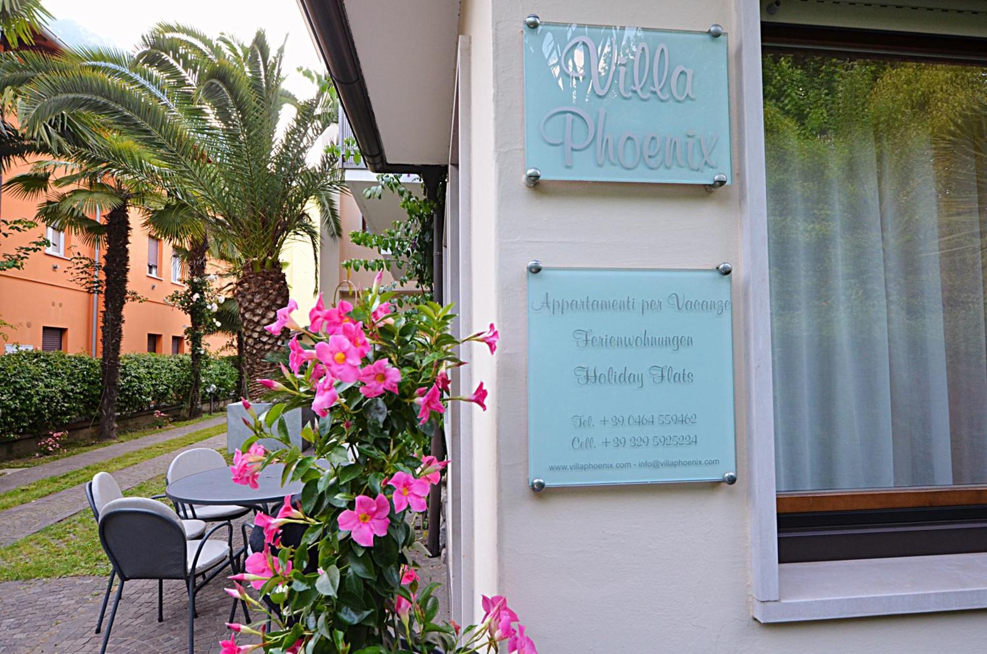 Villa Phoenix - Lake Apartments Riva del Garda Exteriér fotografie