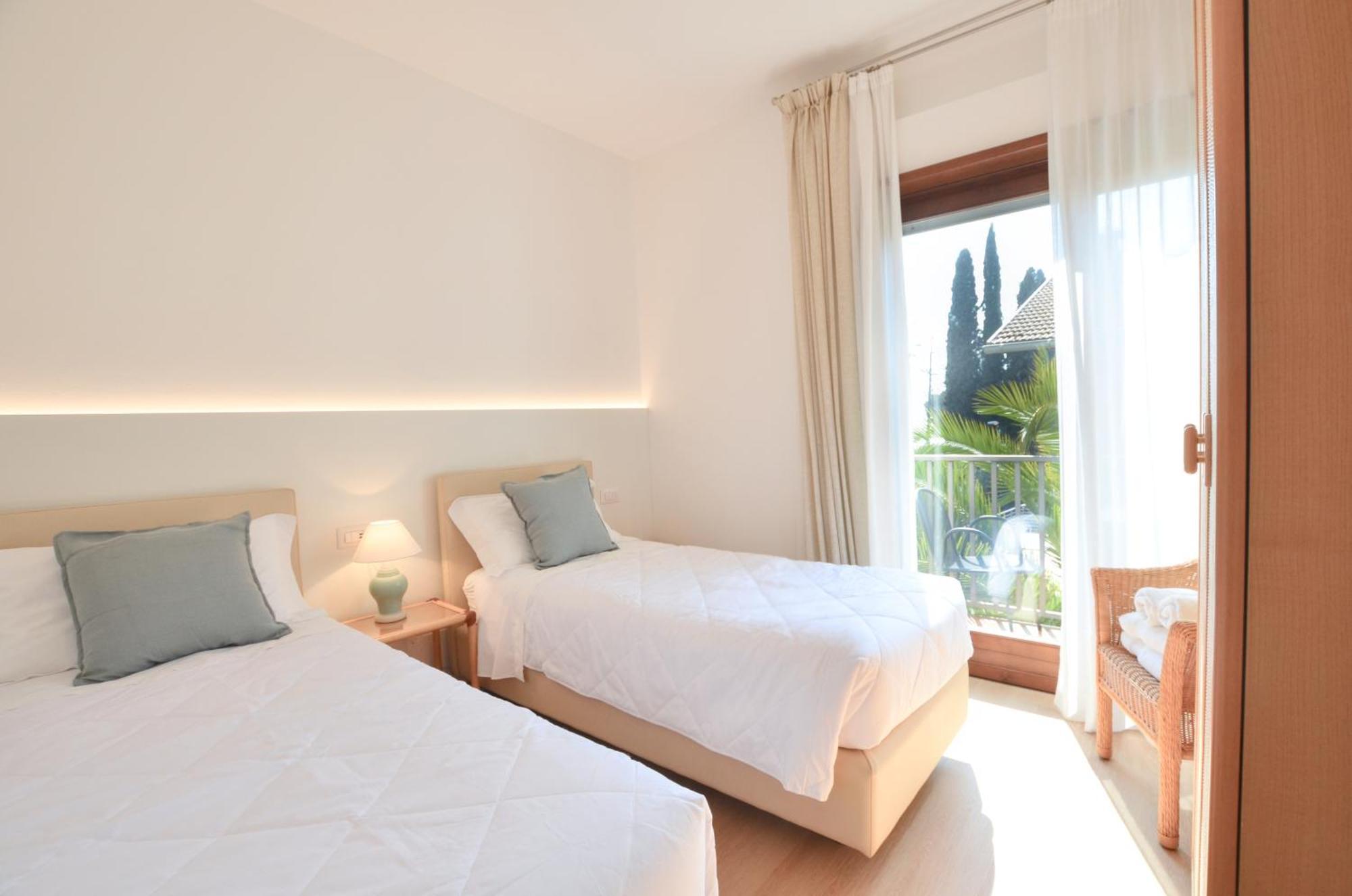 Villa Phoenix - Lake Apartments Riva del Garda Exteriér fotografie